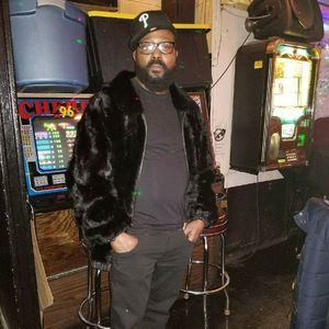 Meet your Posher, Larry